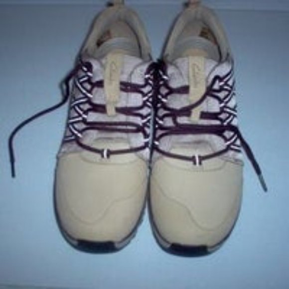 CLARKS TRIGENIC FLEX - Picture 3 of 3